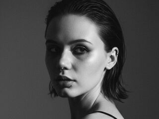 camgirl fingering shaved pussy JudithSterett