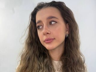 beautiful webcam girl KamiZinni