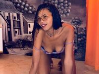 naked cam girl fingering pussy KassiNella