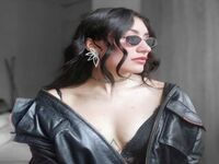 cam girl playing with vibrator KatheCar