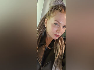 cam girl masturbating with sextoy KatyTopaz