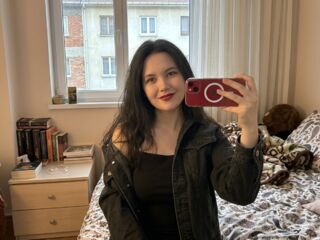 chat room webcam KeliCollymore