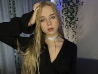 chat with cam KendyVeloy