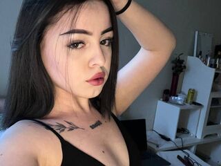 cam girl showing pussy KitaTomson