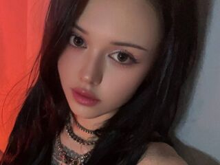 naked girl with webcam masturbating with dildo KristyShatten