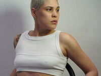 cam girl playing with sextoy LauraaRosee