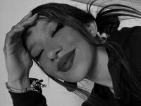 free liveshow LiaThom