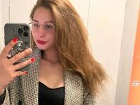 free live webcam chat LillieMann