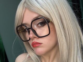 cam girl playing with vibrator LityPink