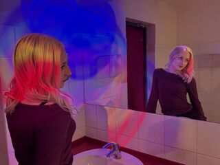 chat room live webcam LucilleWiste