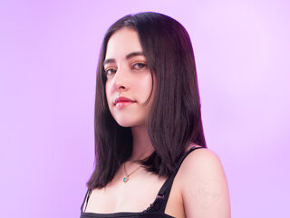 free live chart room LunaBelleth