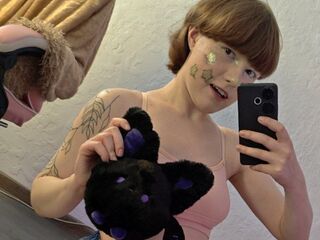 web cam show LunaWillson