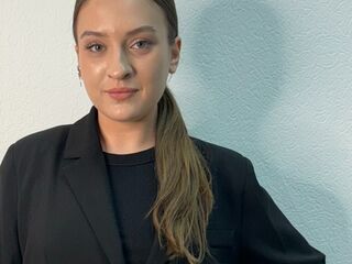 hardcore cam LyndaEstle