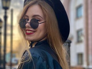 videochat MaiaOshman