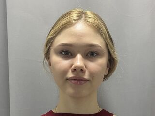 hardcore live show MariaReynold