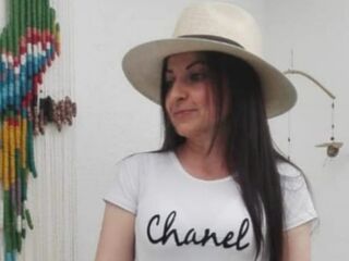 cam girl spreading pussy MarthaFran