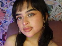 camgirl fingering pussy MinniSabat