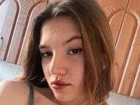 camgirl playing with dildo MitsukoJurica