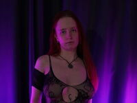 topless webcam girl MollyRabbit