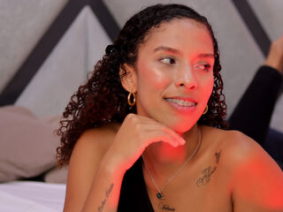 sex web cam chat room NicoleBakker