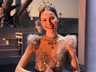 hot cam girl spreading pussy NylaPitarresi