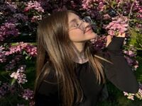 free nude live show OctaviaDeep