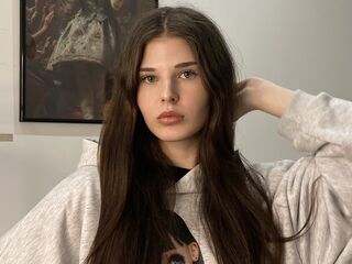 naughty camgirl RaeleneMerrbach