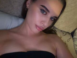 chatroom RhiannonJumper