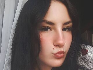 naughty camgirl fingering shaved pussy SadeLanden