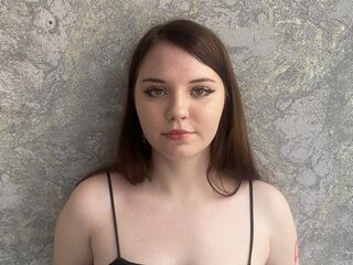 topless webcamgirl SamantaGlow