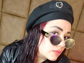 naughty camgirl SandyGuzman