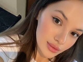 naked cam chatroom SantinaHeckle