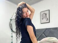 beautiful camgirl SereneBaqu
