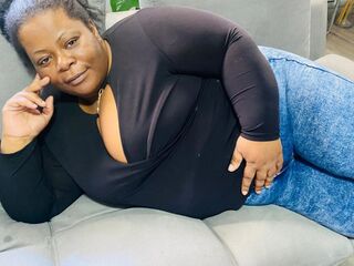 hot webcam slut ShantalBrownn
