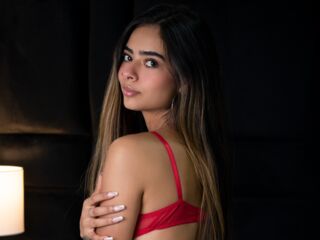 girl shaving pussy SharaOrtiz