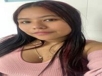 naked camgirl masturbating with vibrator SkyAriana