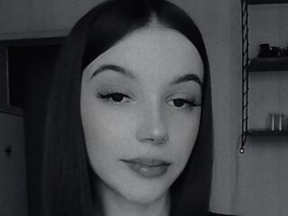 camgirl playing with dildo SoilaHoyles