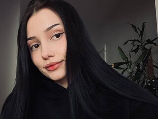 live webcam performer TeneshaLaton