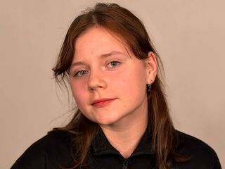 topless cam girl TonaBurgard