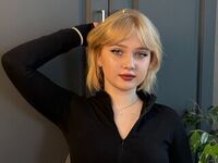 nude UdelaGoodhart