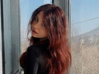 hot cam girl fingering shaved pussy VioletteIguina
