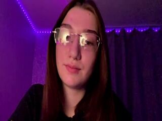 naked webcam girl photo WandaGosier